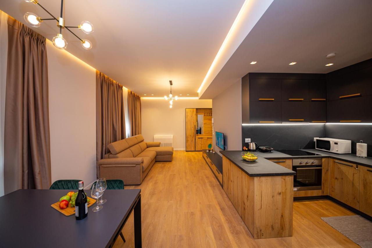 Central Chic Apartments Tirana Exterior photo