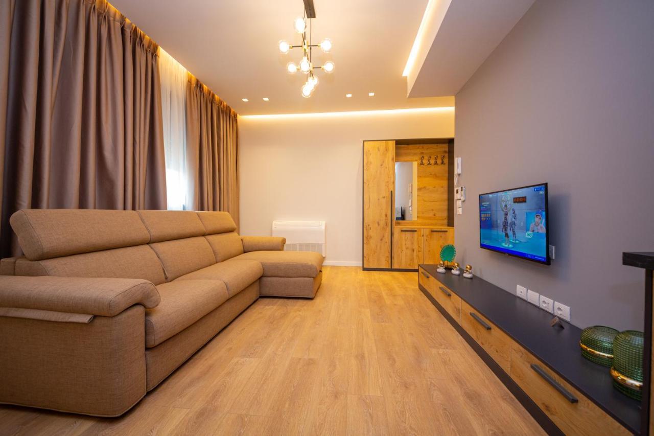 Central Chic Apartments Tirana Exterior photo