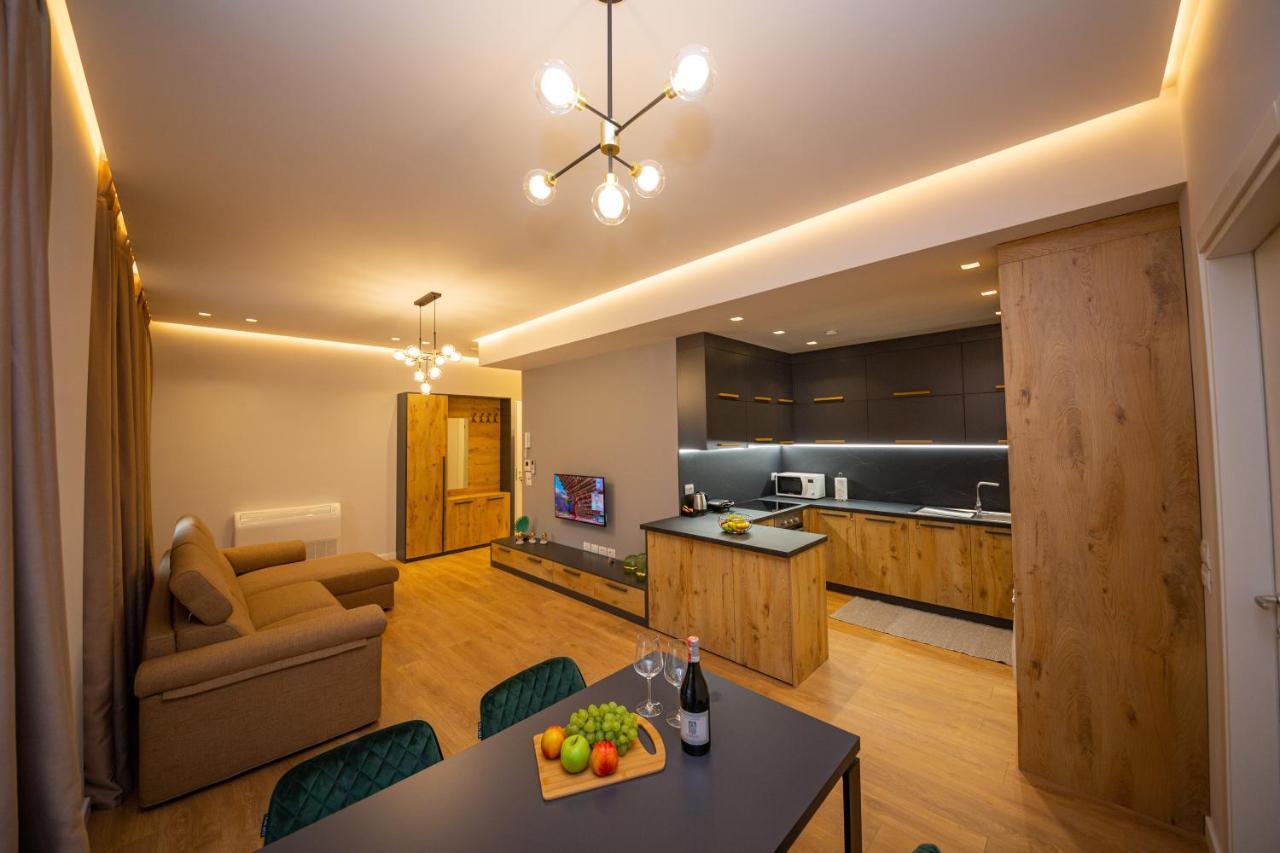 Central Chic Apartments Tirana Exterior photo