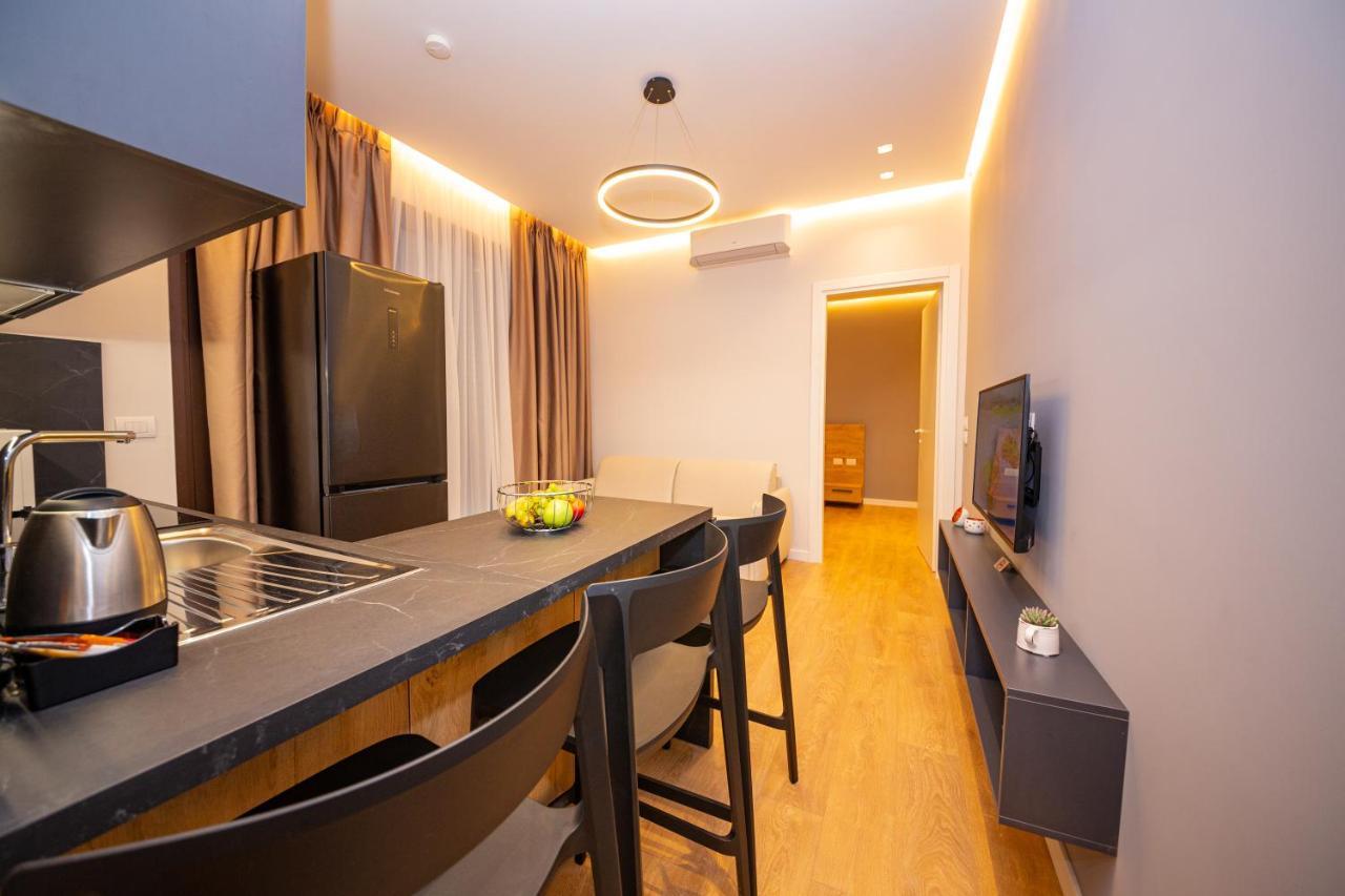 Central Chic Apartments Tirana Exterior photo