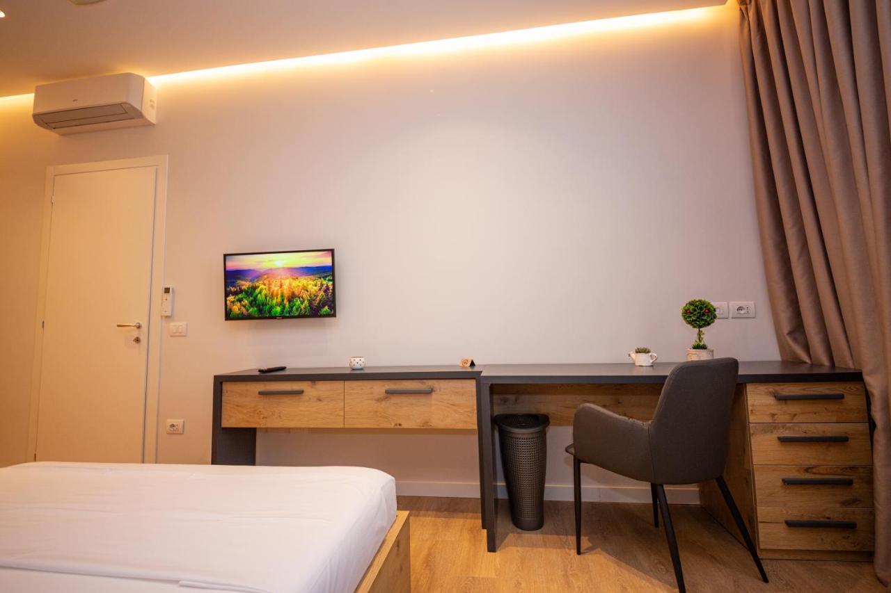 Central Chic Apartments Tirana Exterior photo